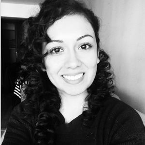 Meet your Posher, Crystal